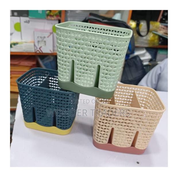 Spoon Holder/Segmented Plastic Spoon Holder - main view