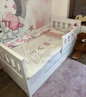 Blanco Baby Bed for Toddlers