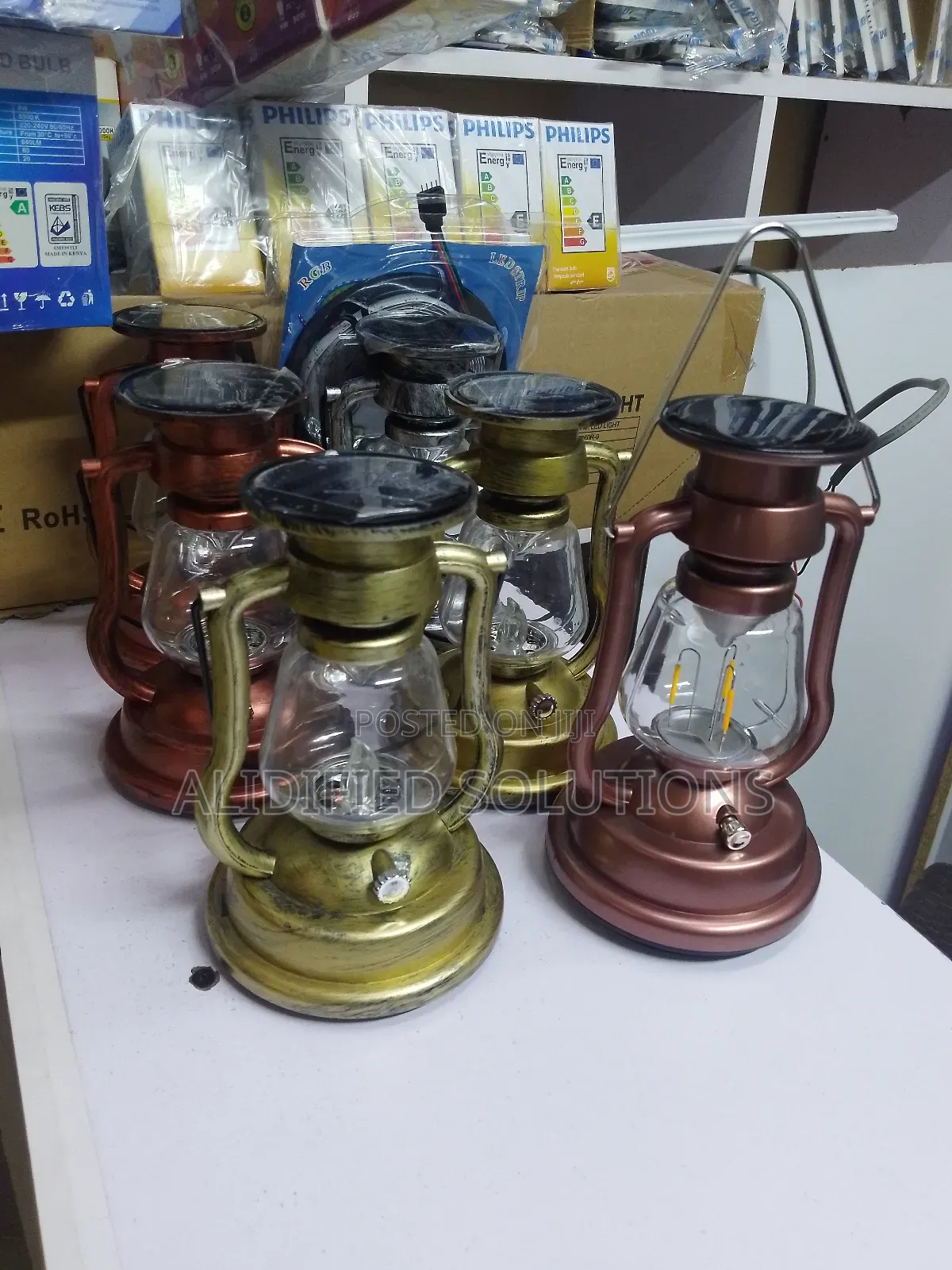Super Bright Solar and Hand Crank Lamp