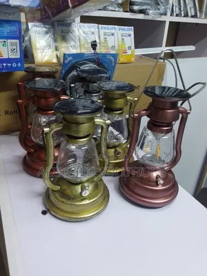 Super Bright Solar and Hand Crank Lamp