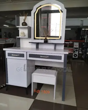 Executive Big Dressing Table With Sliding Mirror BD