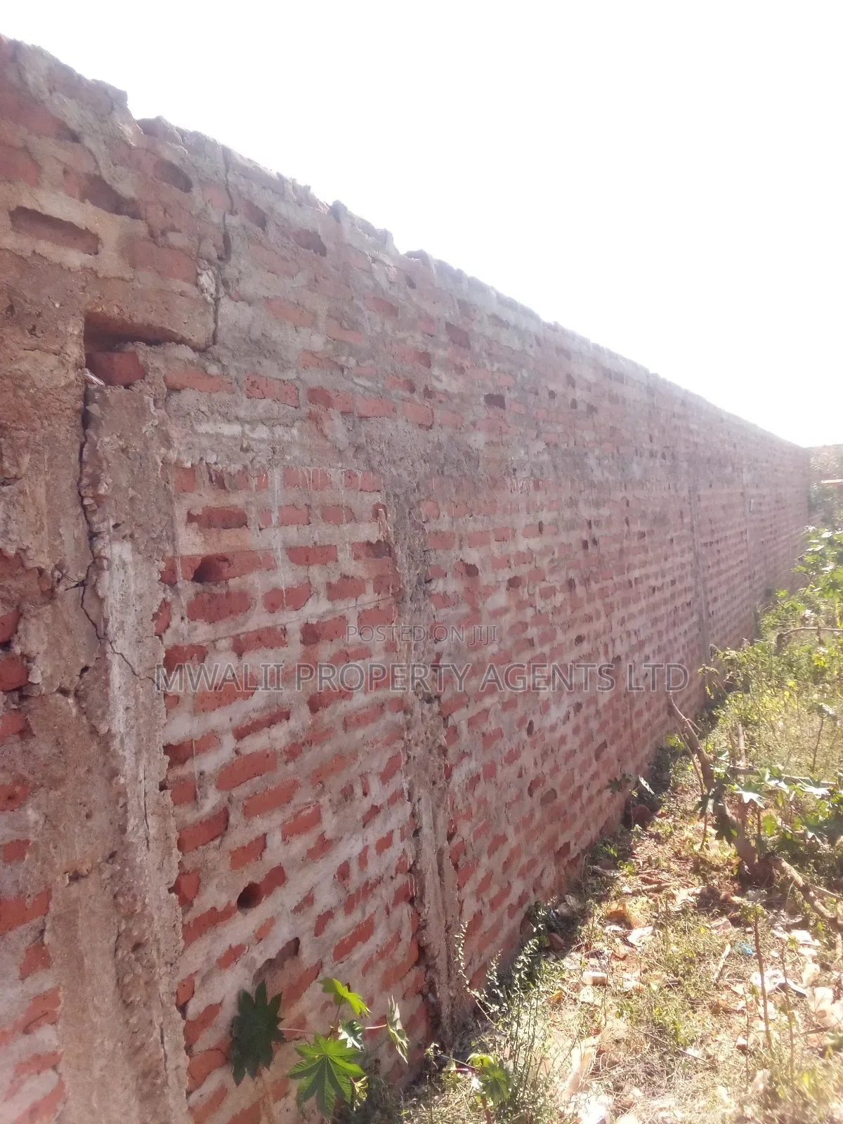 PARTLY DEVELOPED PLOT 50 by 100 Mutomo .Kitui