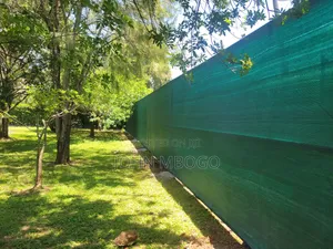 Privacy Fencing Net / Screed Net 90%