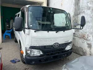Toyota Dyna 2018 White