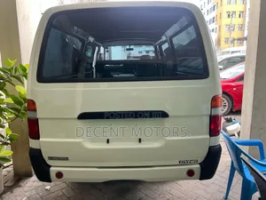 Toyota Dyna 2018 White