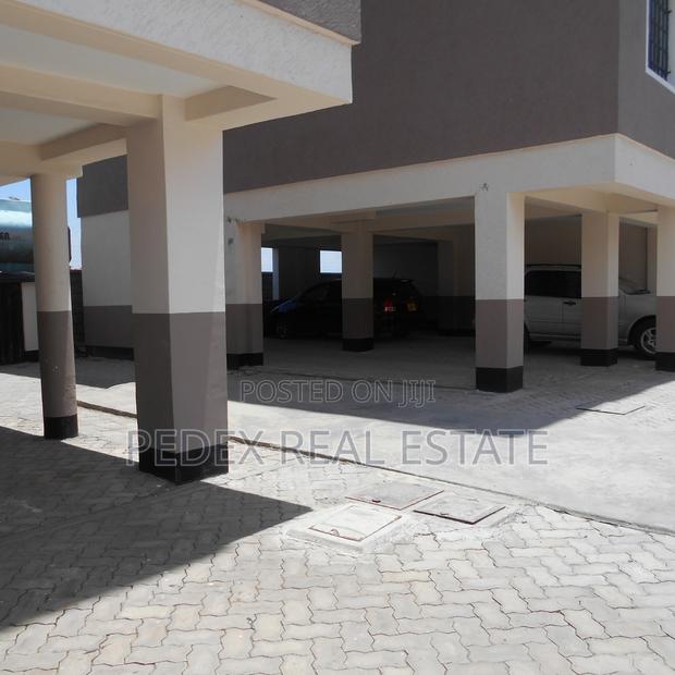 3bdrm Apartment in Barnabas for sale - thumbnail 9