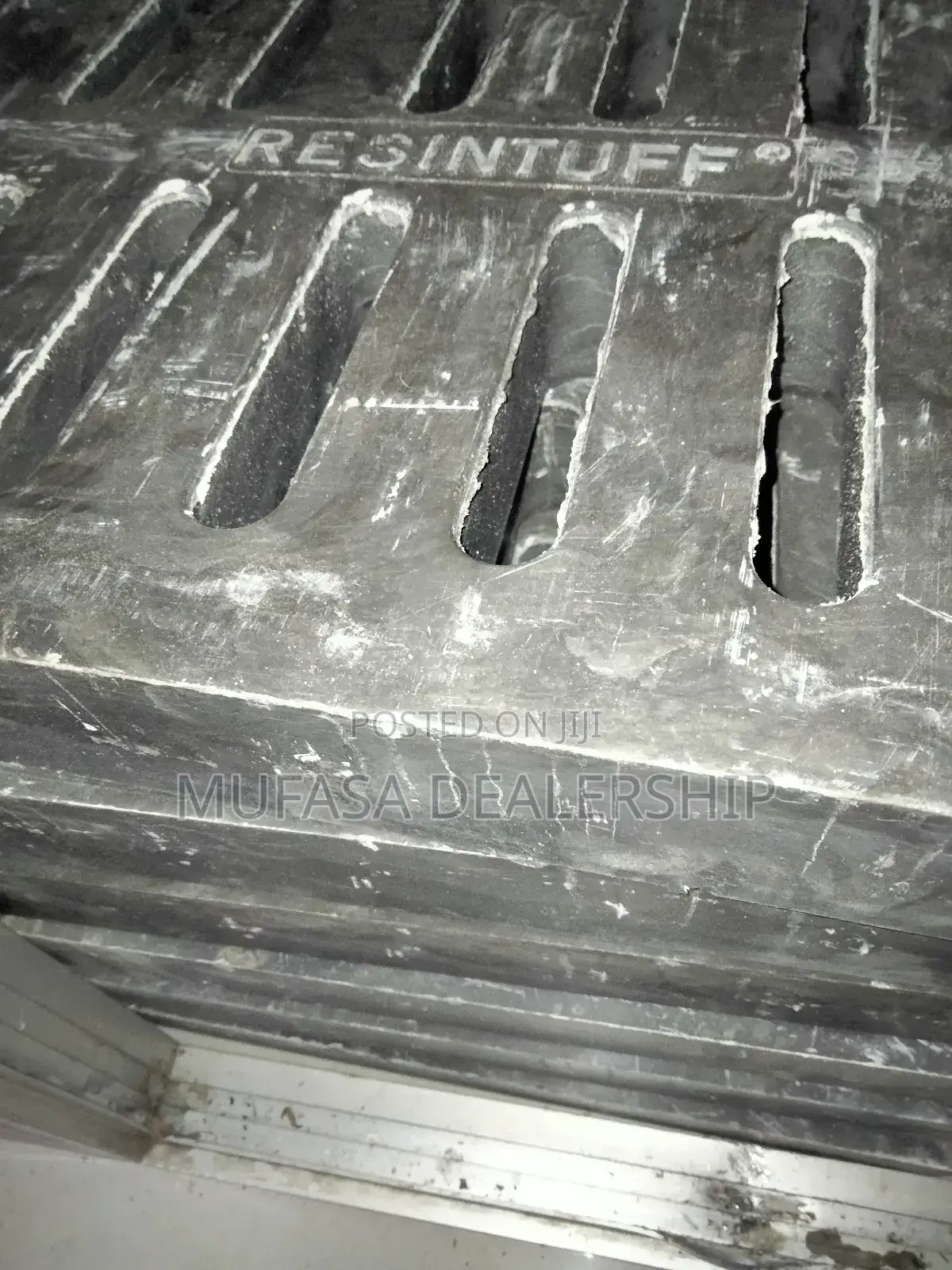 Hollow Gully Gratings for Road Sides