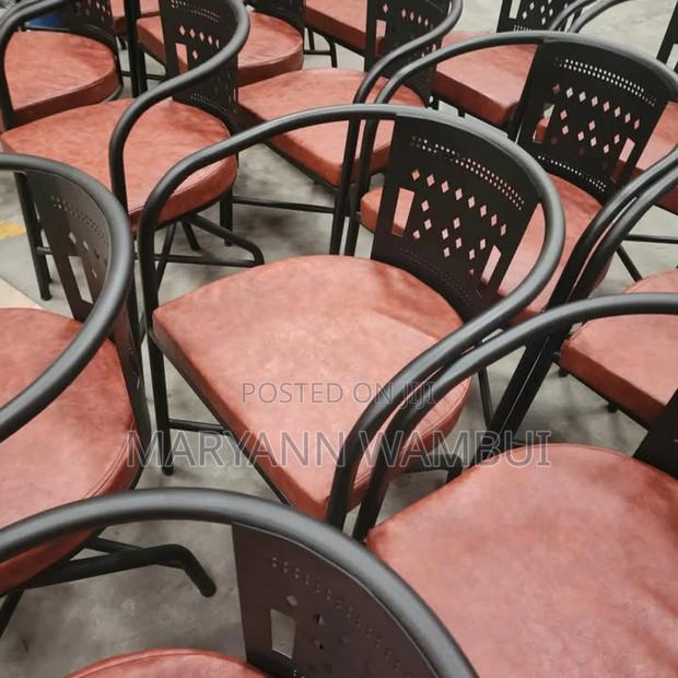 Classic Club and Hotel Chairs - thumbnail 3