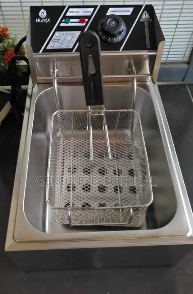 Nunix Single Frier,Well Functioning