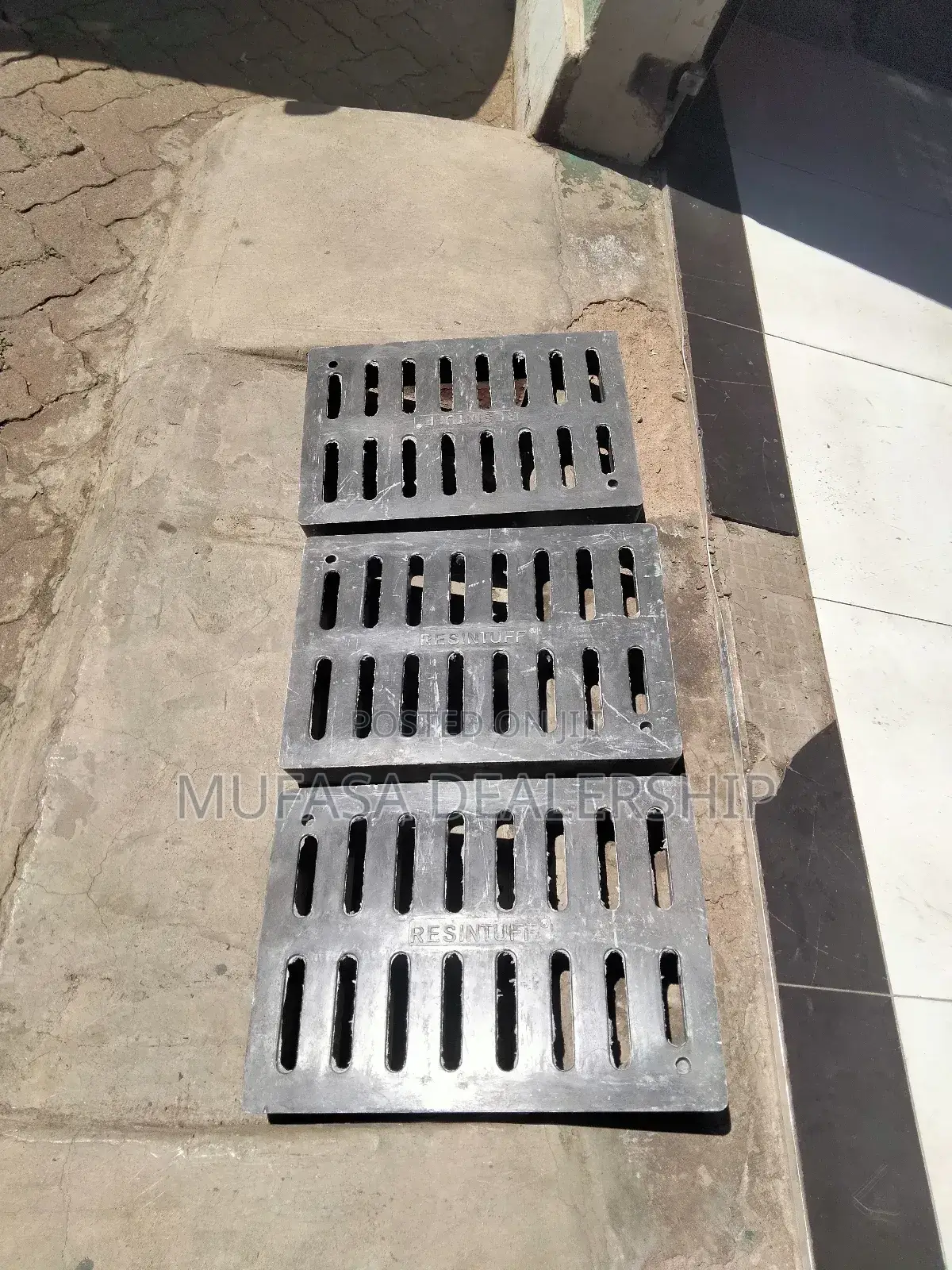 Rectangular Gully Gratings