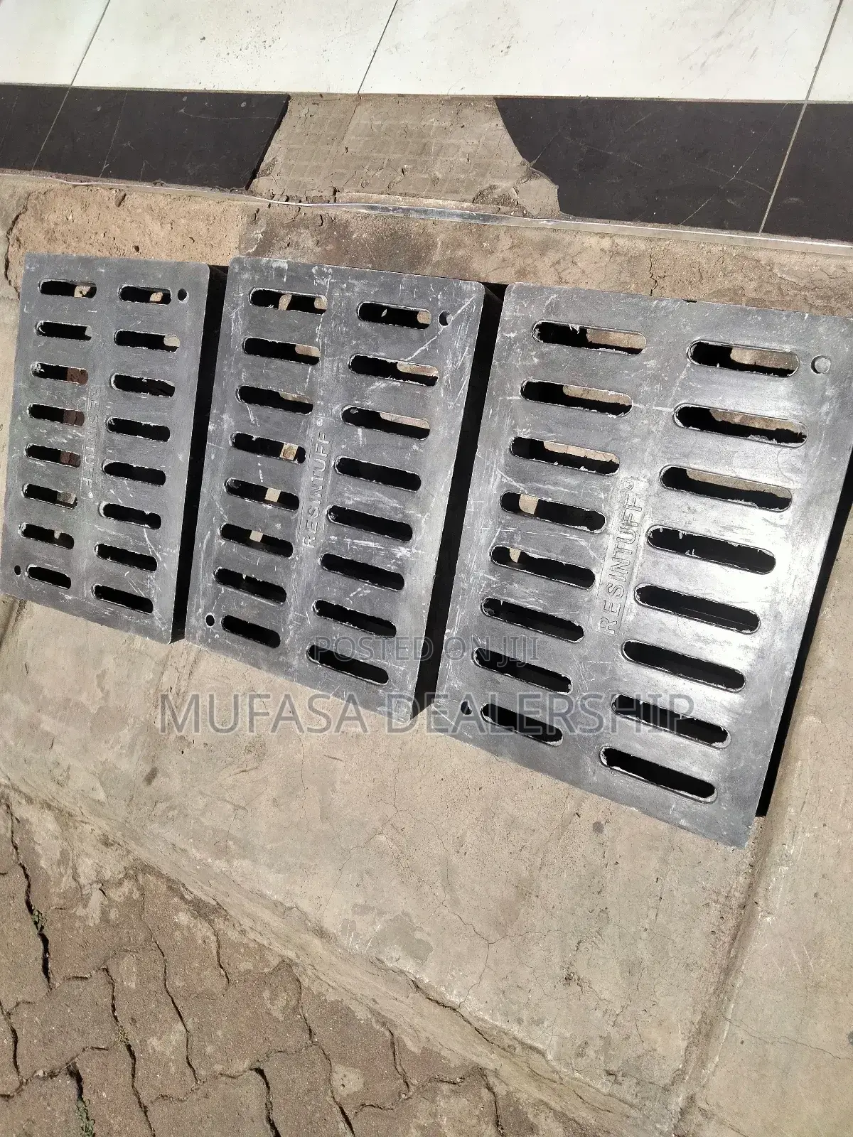 Rectangular Gully Gratings