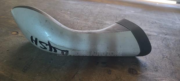 Toyota Rush Bonnet Mirror. - thumbnail 2