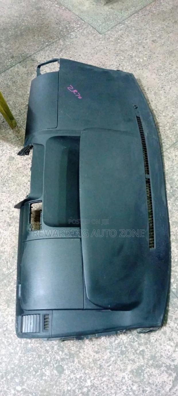 Noah 2010 Dushbord Airbag.