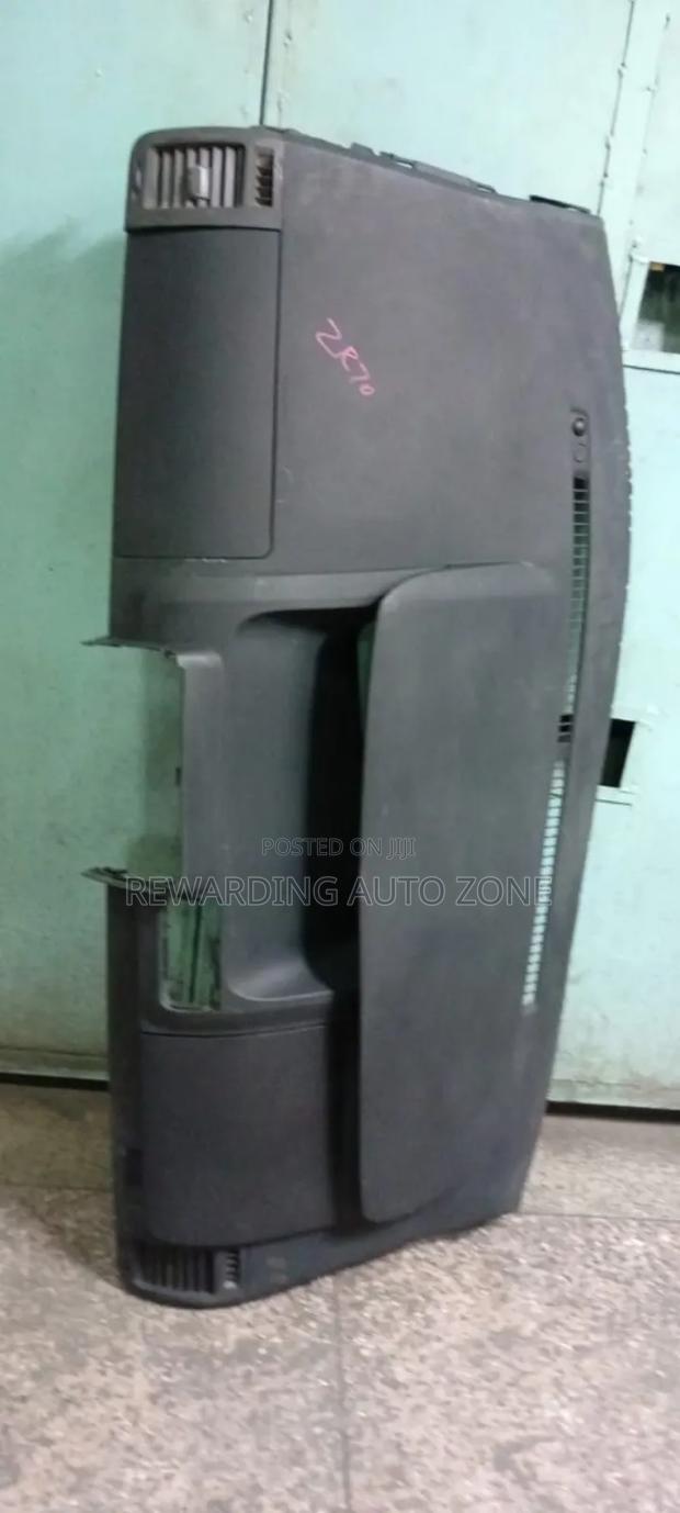 Noah 2010 Dushbord Airbag. - thumbnail 2
