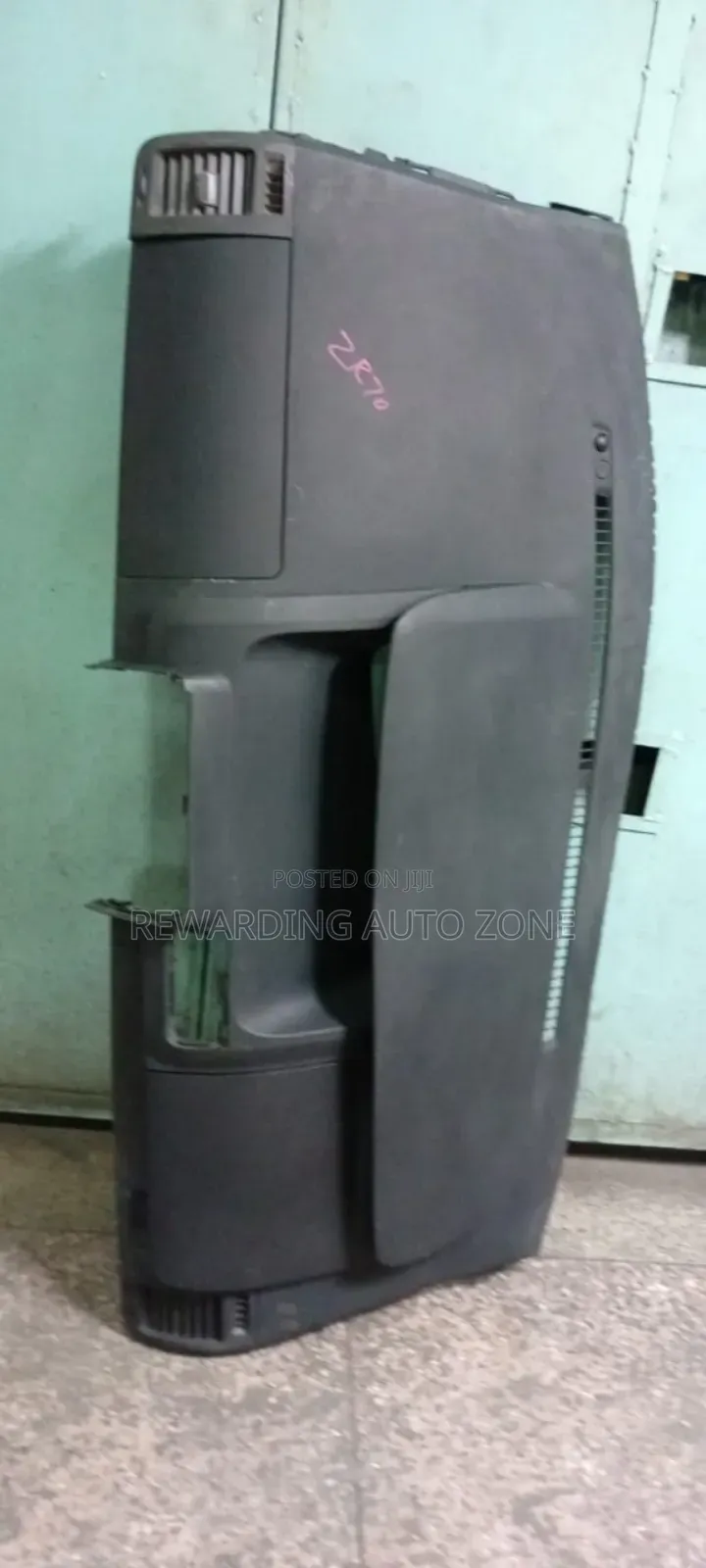 Noah 2010 Dushbord Airbag.