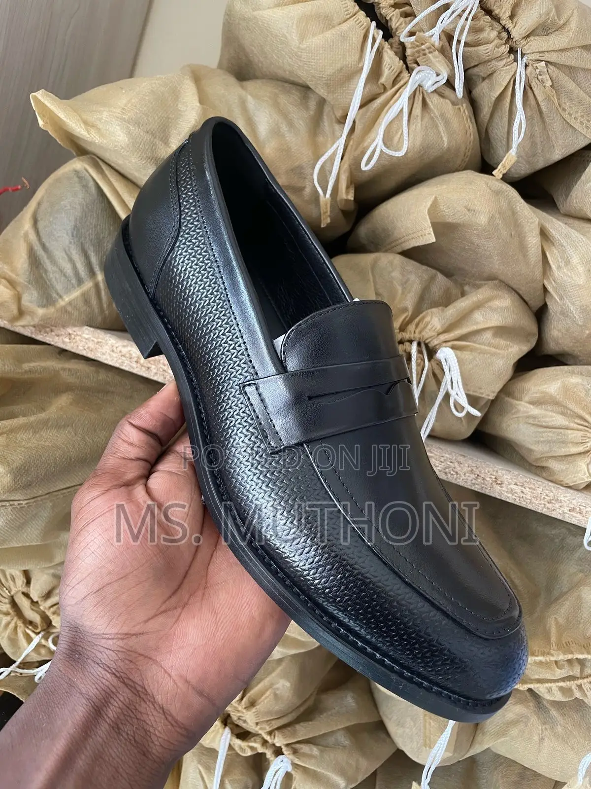 New ! New ! Newleather Official Available From Size 40-44