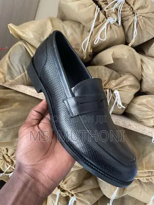 New ! New ! Newleather Official Available From Size 40-44