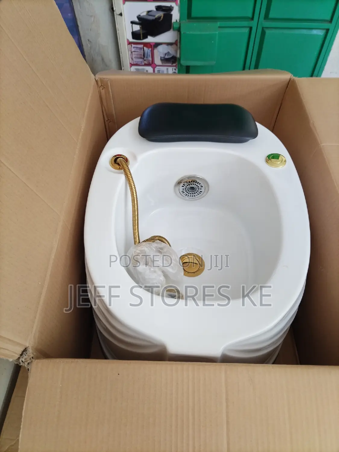 Classic White Gold Fibre Bath
