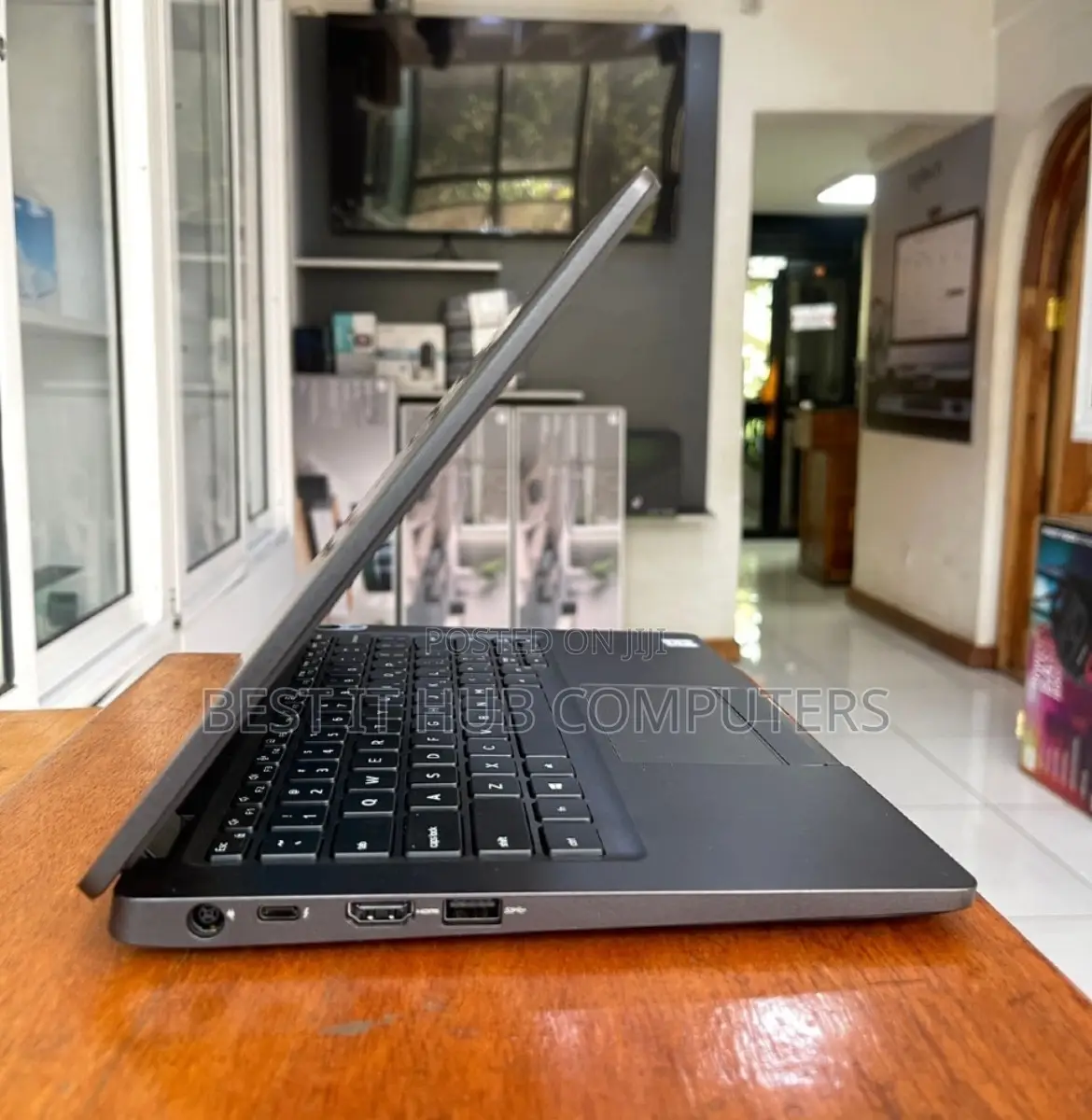 Laptop Dell Latitude 5300 8GB Intel Core i5 SSD 256GB