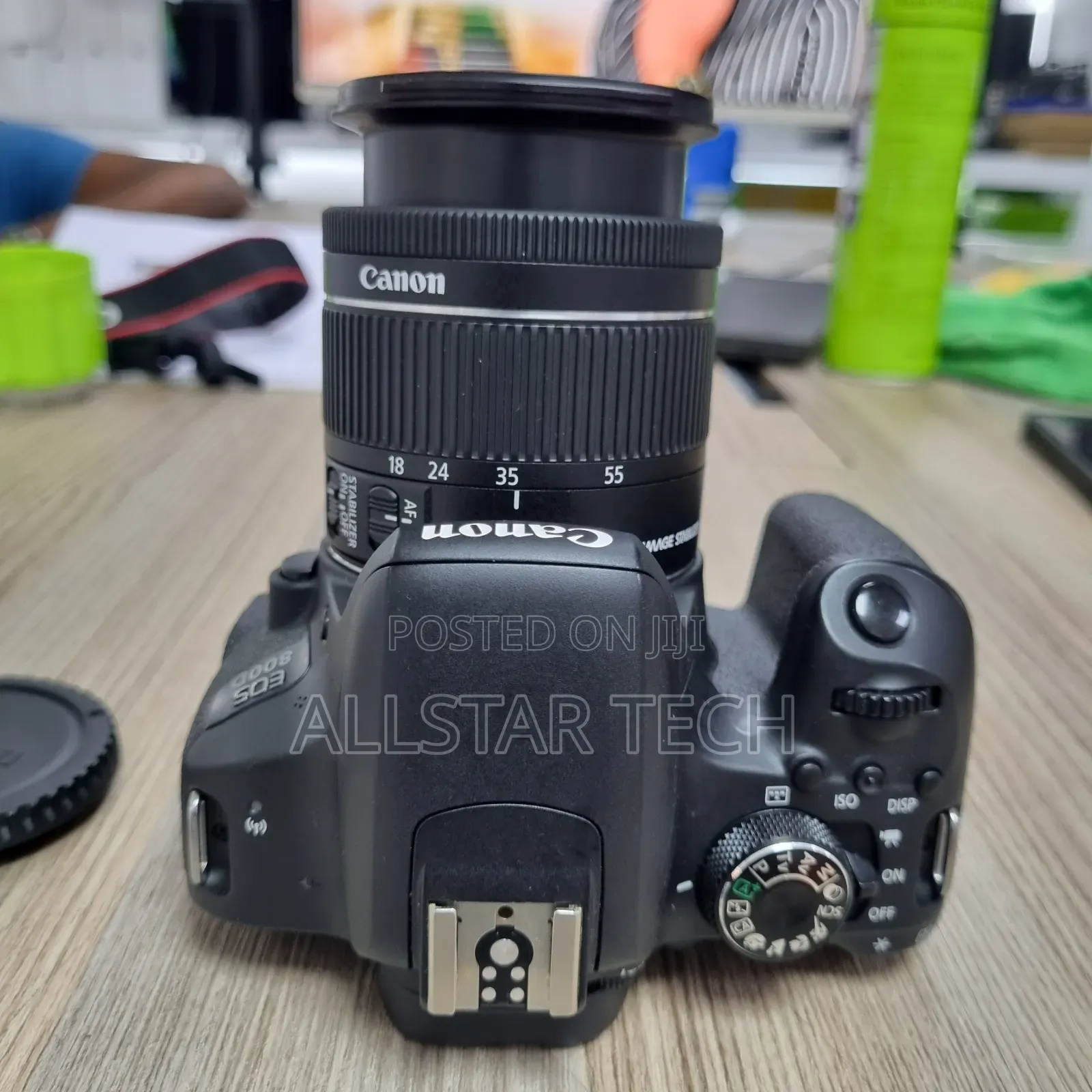 Canon Eos 800d With Ef-S 18-55mm 1:4-5.6 Is STM Lens