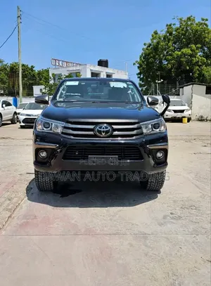 Toyota Hilux 2018 Black