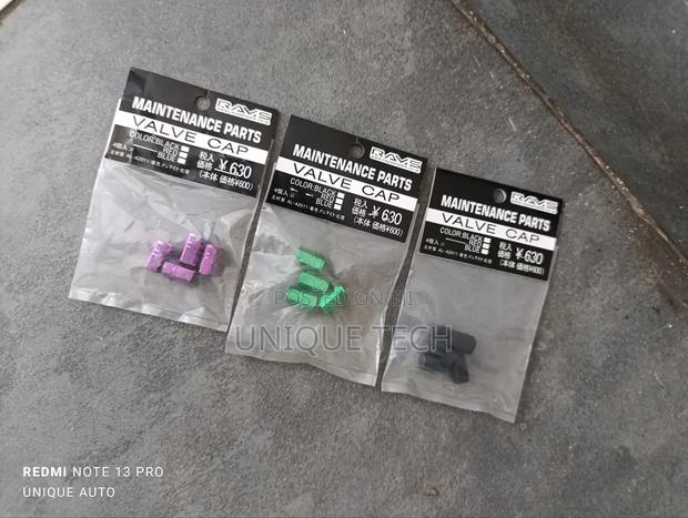 4 PCS Universal Tire Valve Caps