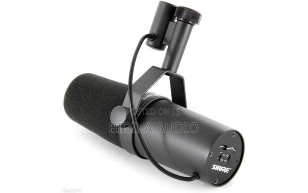 Brand New Corded Shure Microphone Sm7b