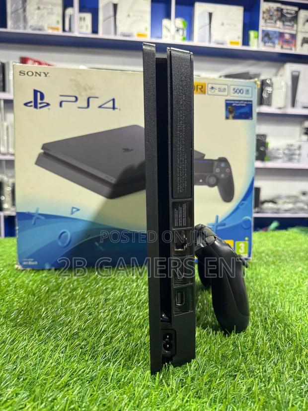 Clean PLAY STATION 4 Slim - thumbnail 3