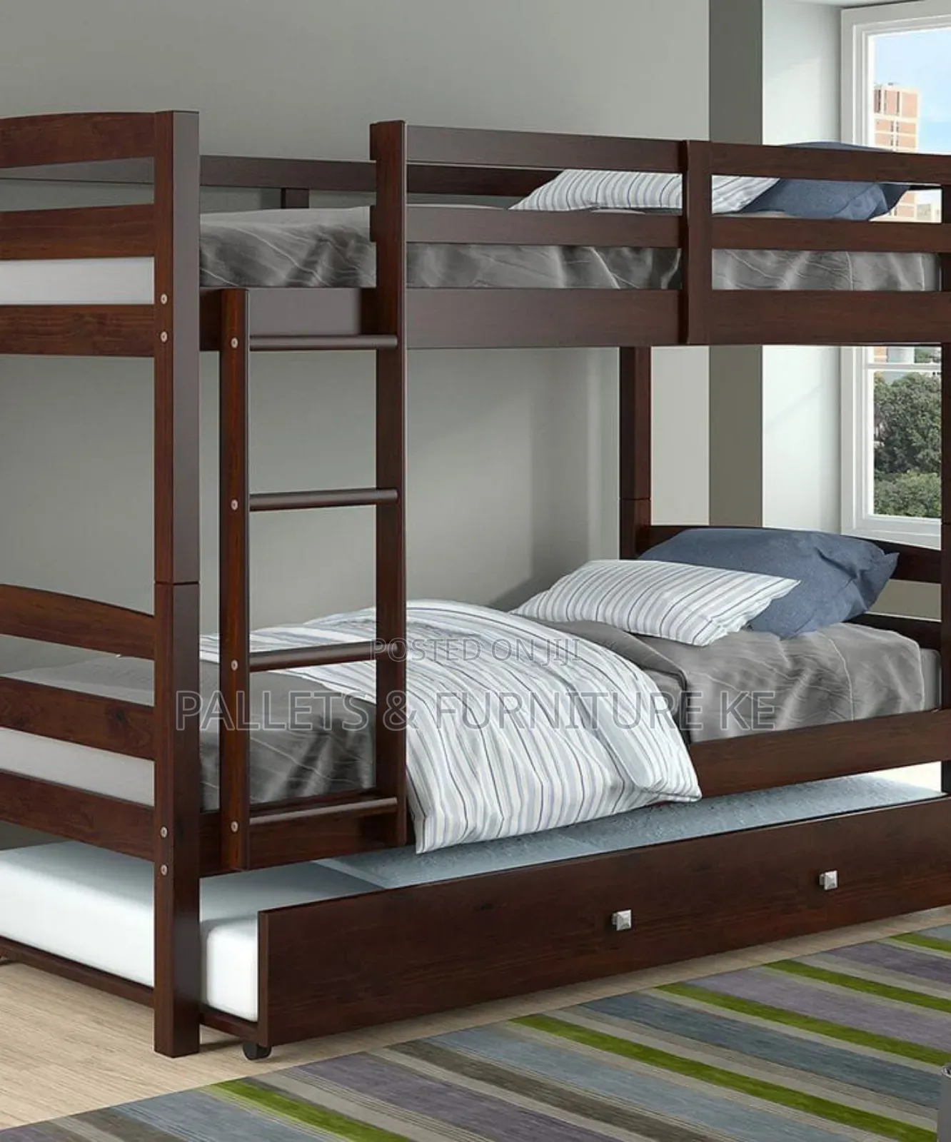 Ash-wood Haven With An Underbed