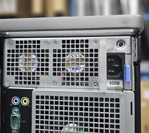 Desktop Computer Dell Precision 7820 32GB Intel Xeon HDD+SSD 512GB - thumbnail 3