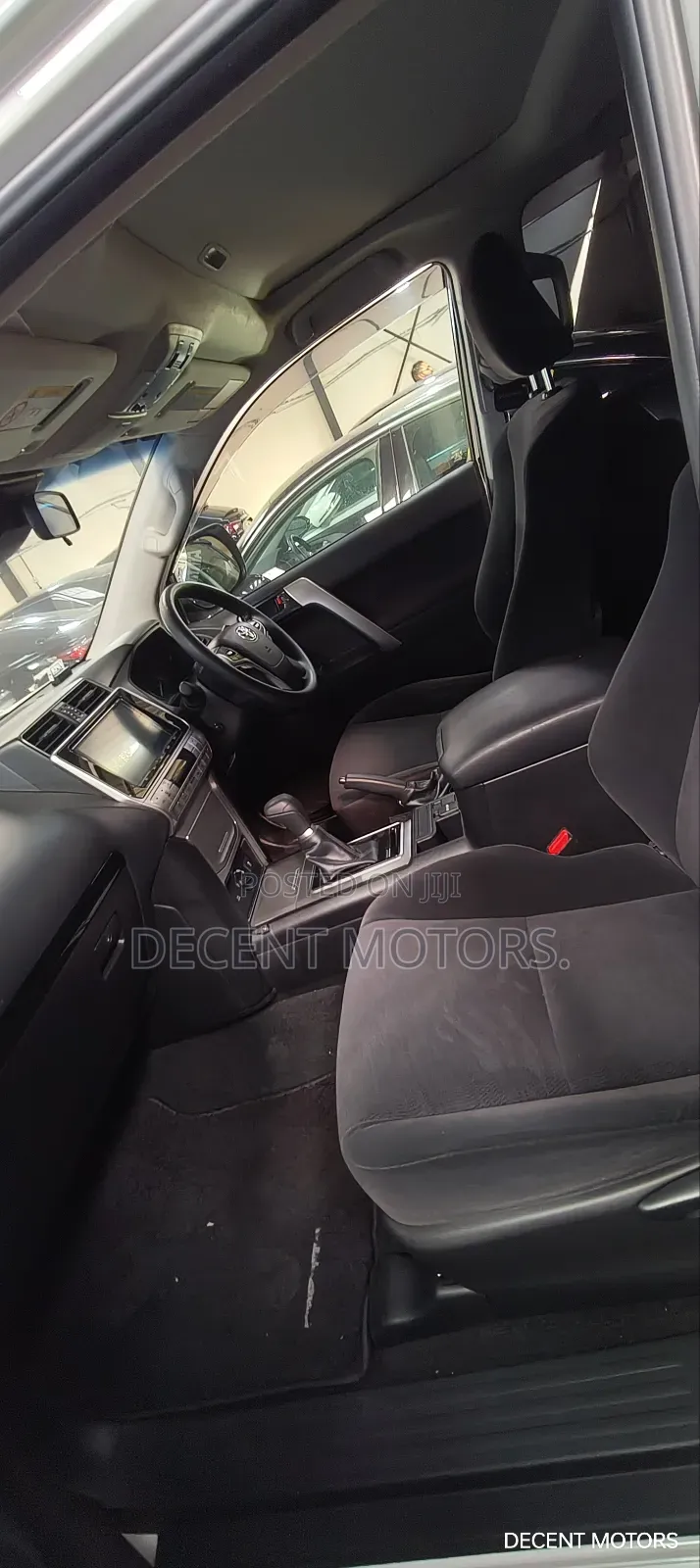 Toyota Land Cruiser Prado 2.7 2019 White