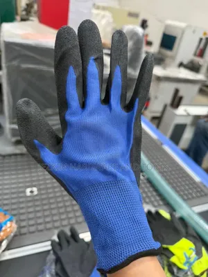 Safety Gloves/Diamond Grip Gloves