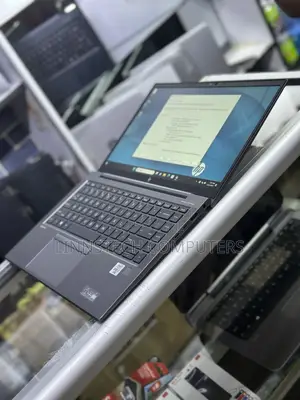 Laptop HP ZBook Firefly 14 G7 16GB Intel Core i7 SSD 256GB