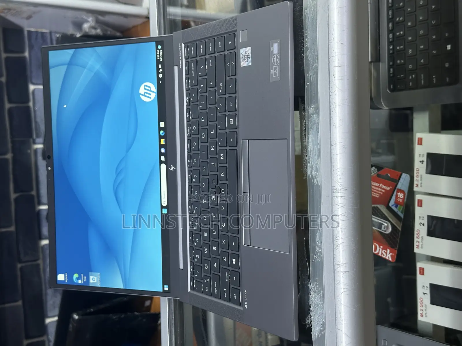 Laptop HP ZBook Firefly 14 G7 16GB Intel Core i7 SSD 256GB