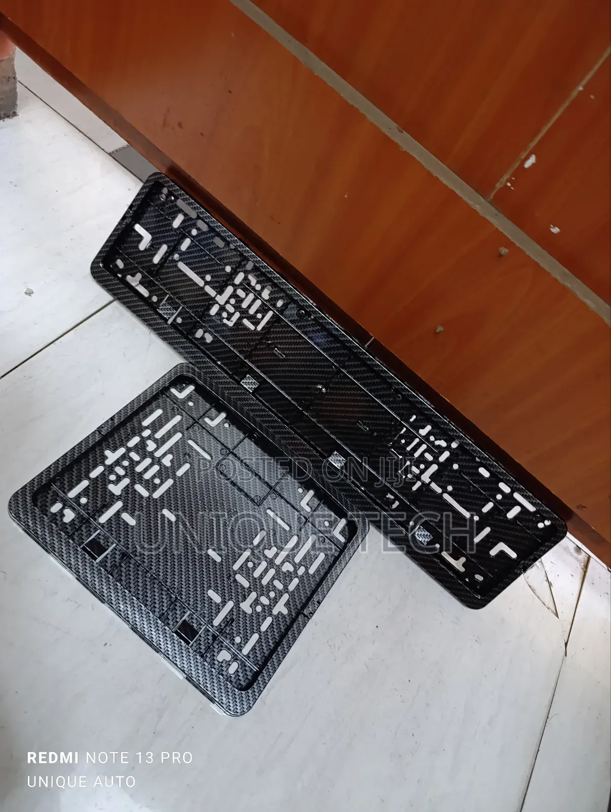 High-Quality Carbon Fiber Number Plate Holder