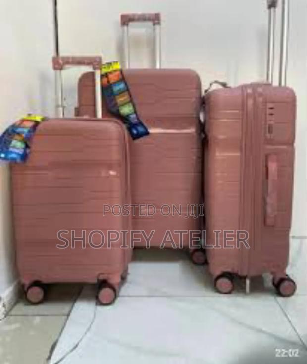 Fashion 3in1 Unbreakable Luxurious Suitcases - thumbnail 3