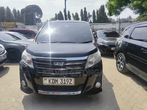 Toyota Noah 2017 Black