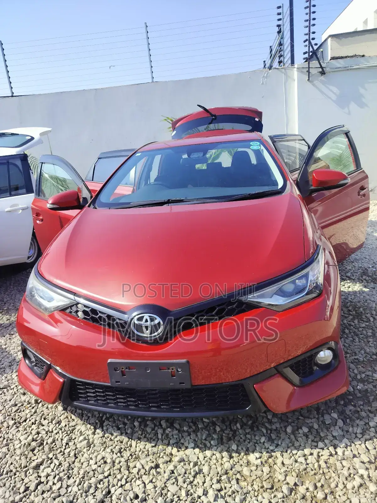 Toyota Auris 2018 Orange