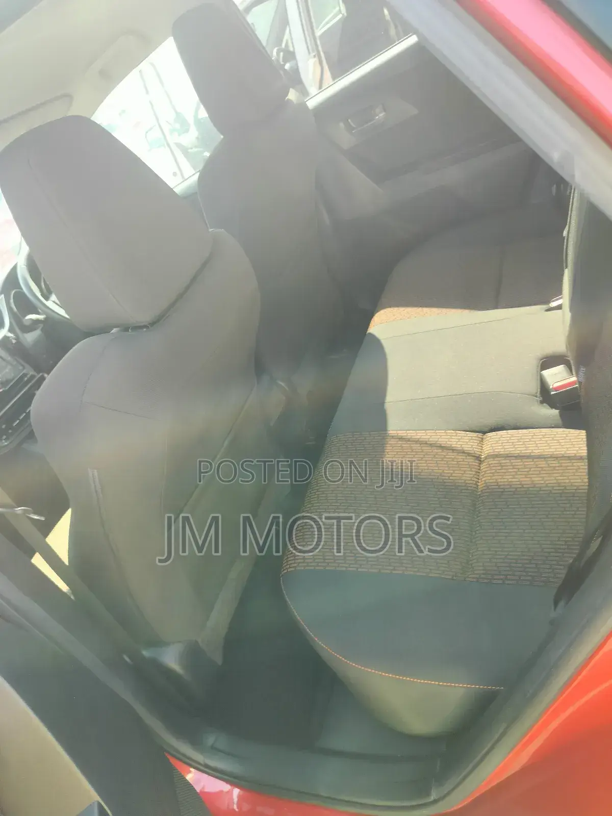 Toyota Auris 2018 Orange