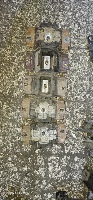 Deimo 205/2013 Gearbox Mounting