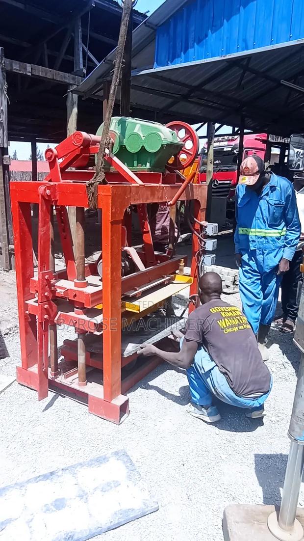 Concrete Block Making Machine - thumbnail 2