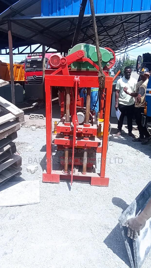 Concrete Block Making Machine - thumbnail 3