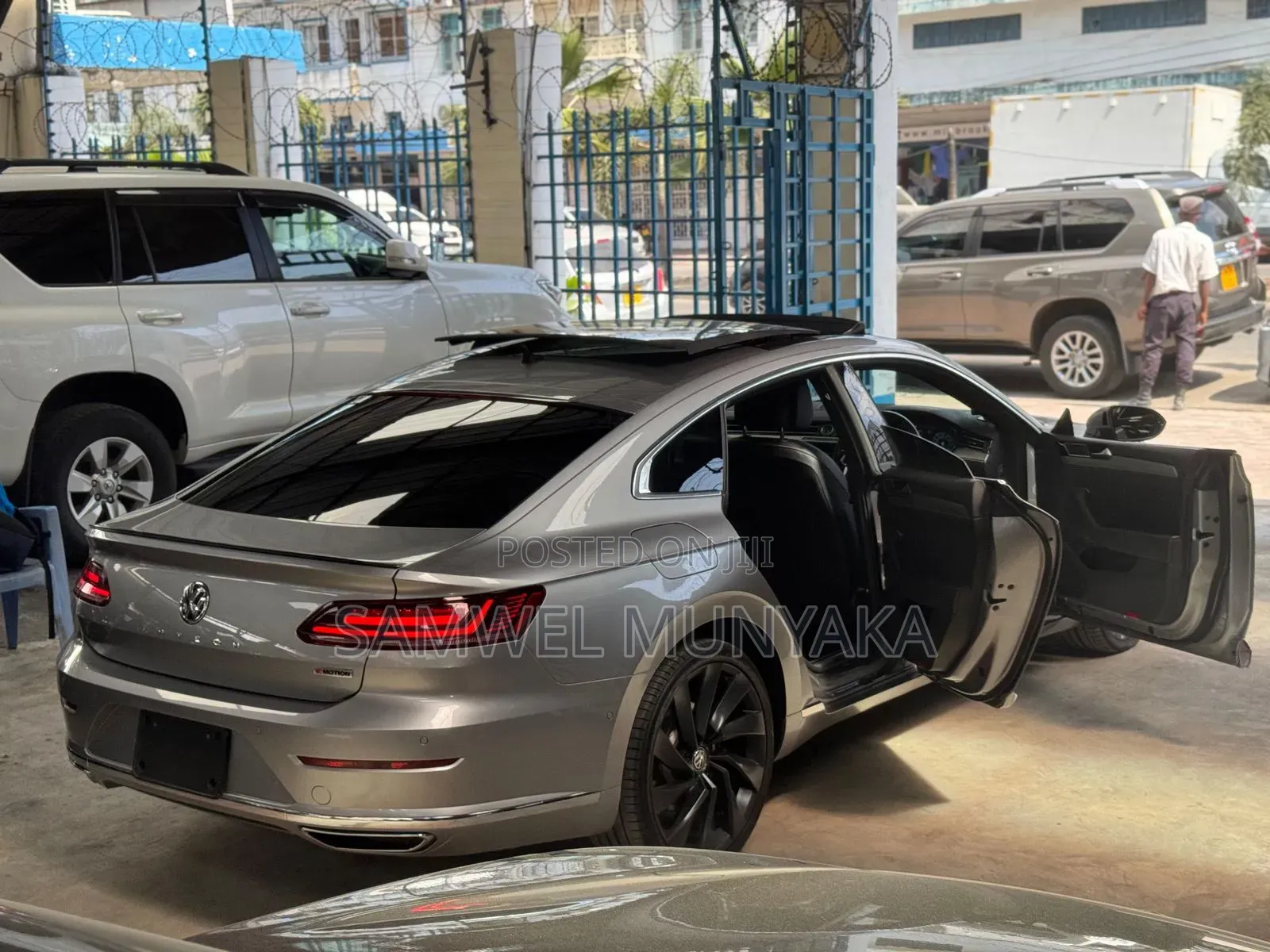 Volkswagen Arteon 2.0T SE R-Line w/20 AWD 4MOTION 2019 Gray