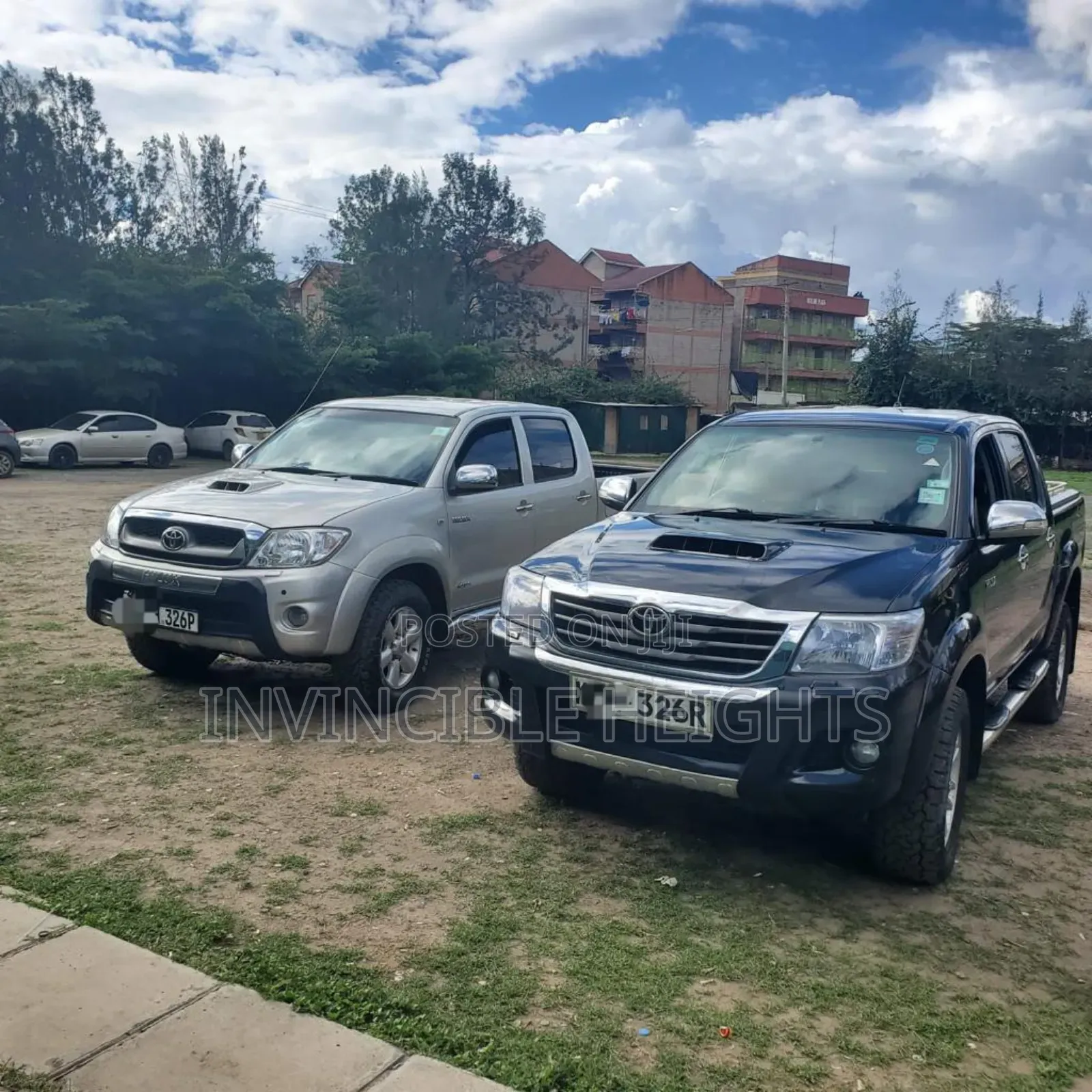 Hilux Dcab for Hire