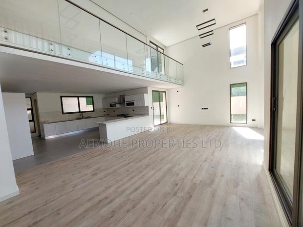 5bdrm Villa in Lavington for sale - thumbnail 3