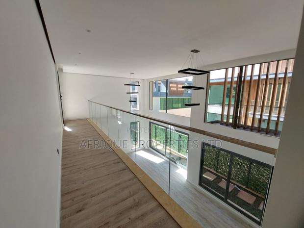 5bdrm Villa in Lavington for sale - thumbnail 7