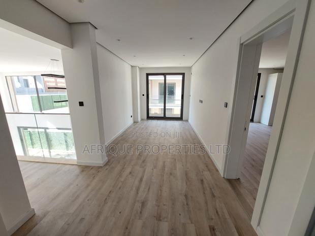 5bdrm Villa in Lavington for sale - thumbnail 9