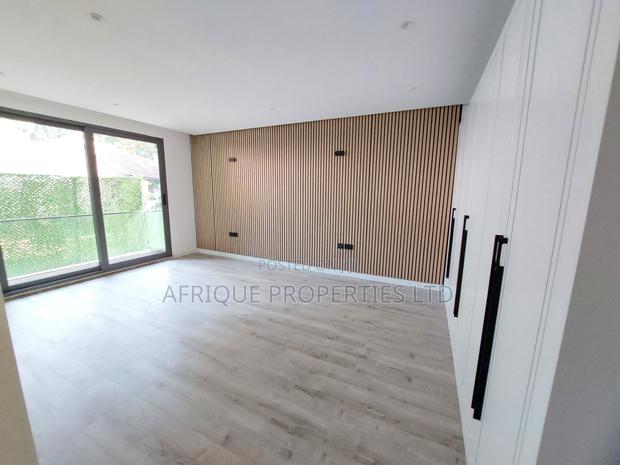 5bdrm Villa in Lavington for sale - thumbnail 16