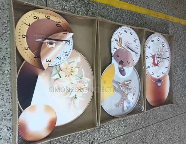 Minimalist Wall Hanging Clock - main view