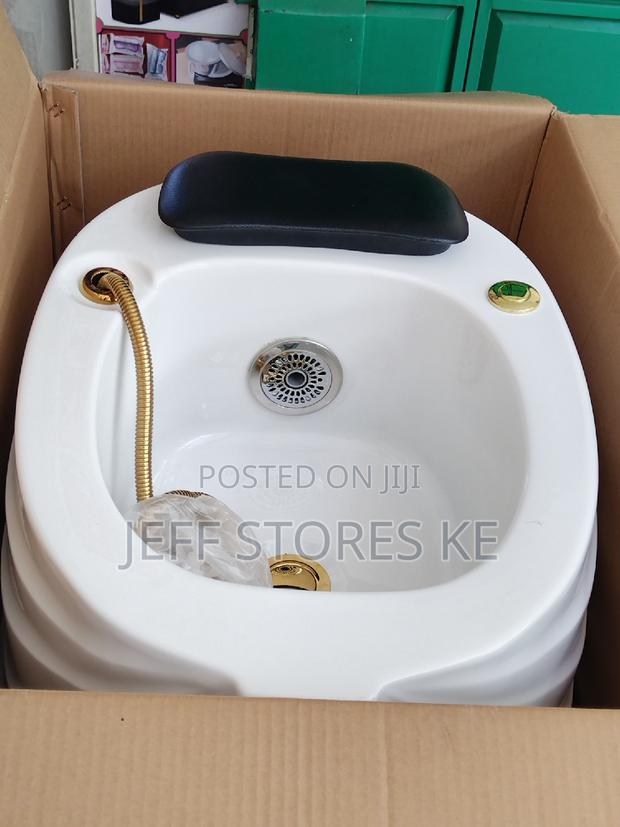 Best Quality Fibre Spa White